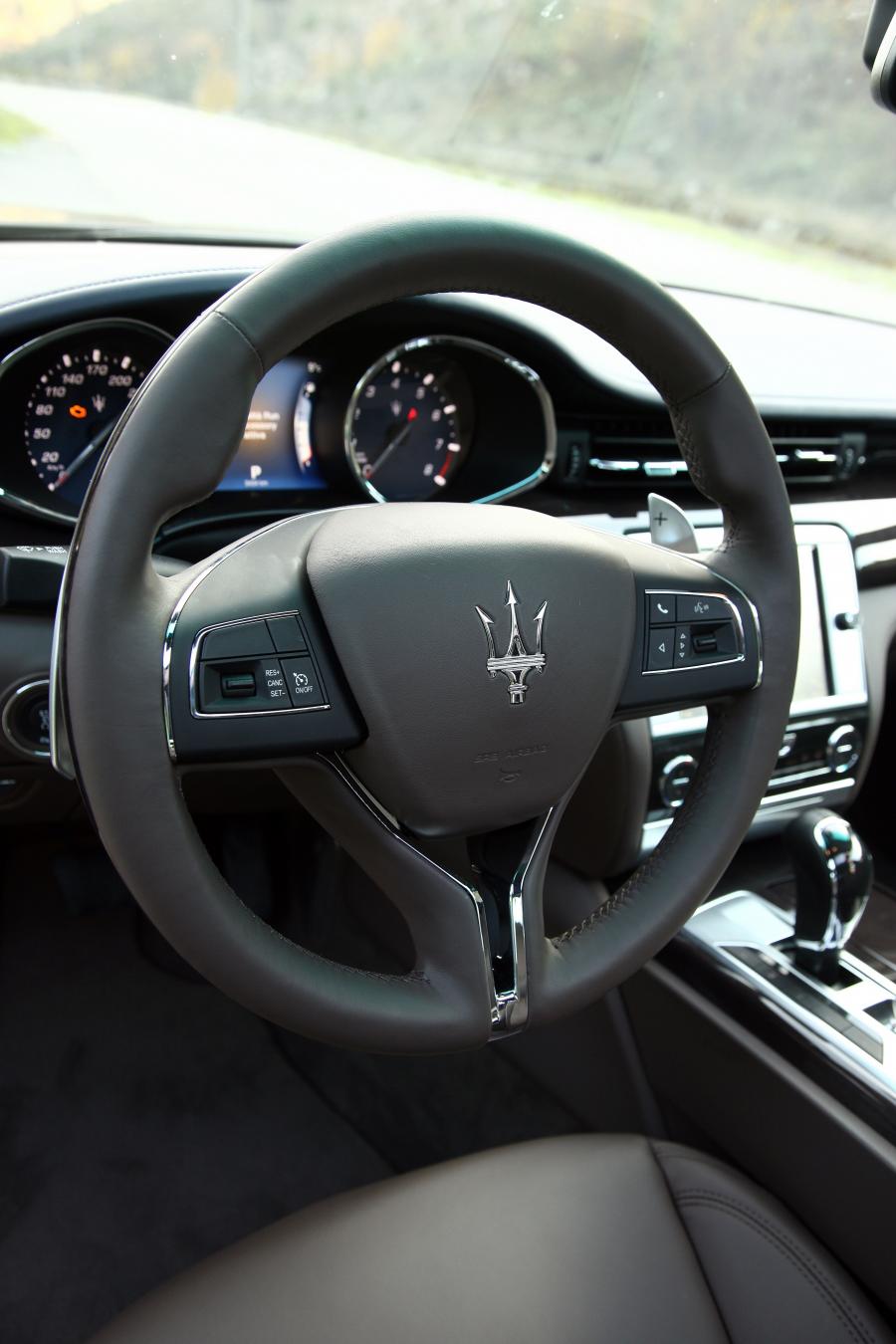 Maserati Quattroporte 2012 года  (фото 7 из 126)